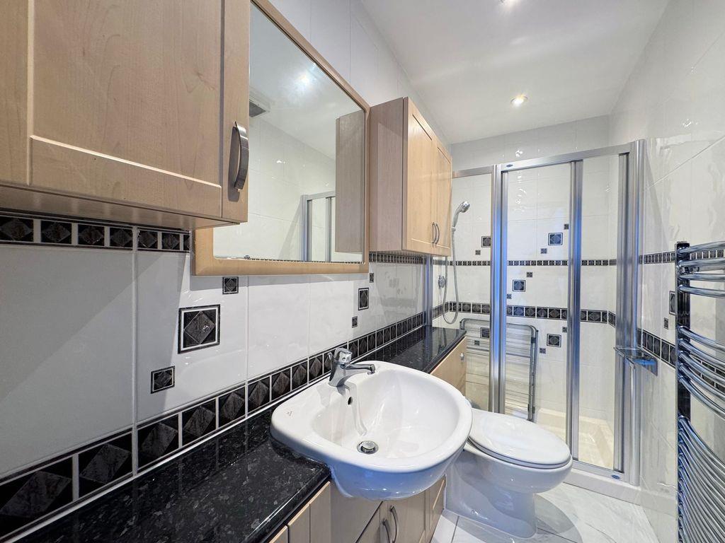 Edgwarebury Lane, HA8, Edgware